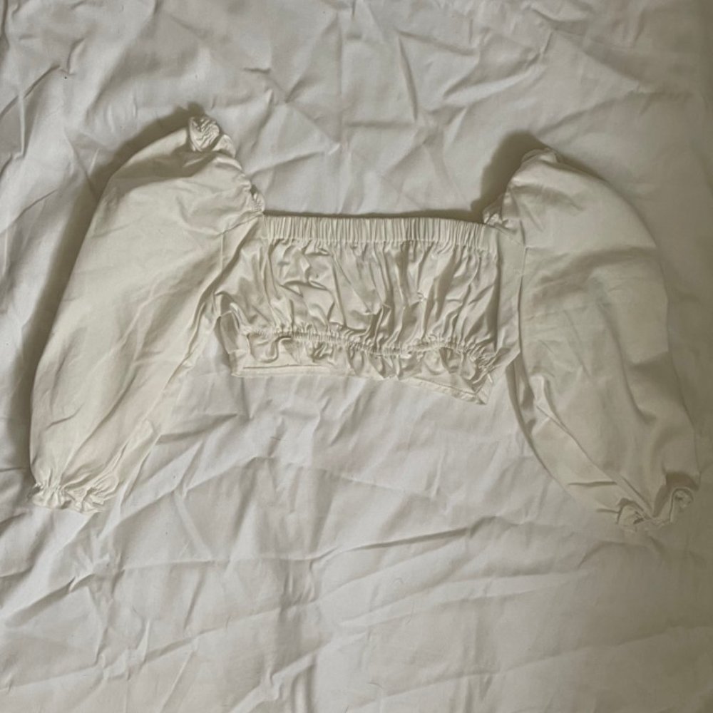 White Linen Long Sleeve Crop Top